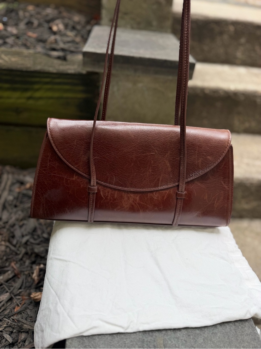 Stunning Reformation Chestnut brown Leather Shoulder Bag EUC - Picture 11 of 11